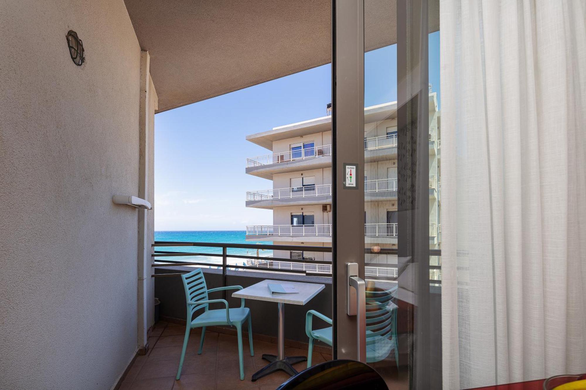 Steris Elegant Beach Hotel & Apartments Rethymno  Екстер'єр фото