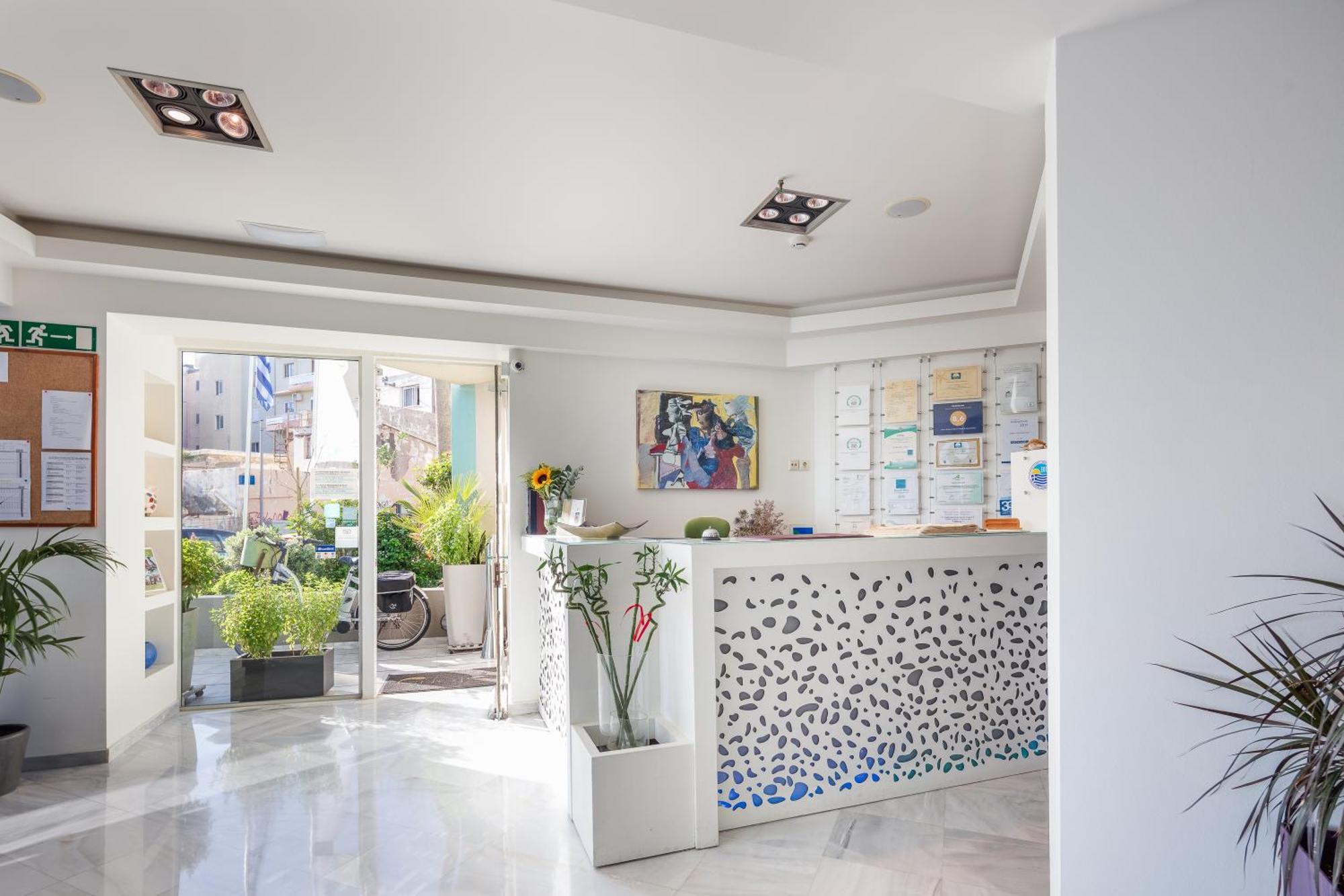 Steris Elegant Beach Hotel & Apartments Rethymno  Екстер'єр фото
